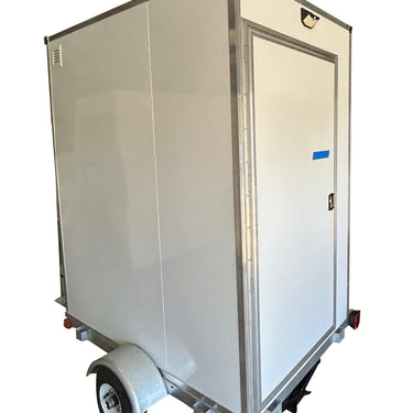 Single Portable Restroom with Waterless Incinerating Toilet